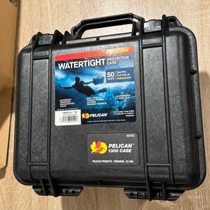 Pelican Watertight 1300 Case Black